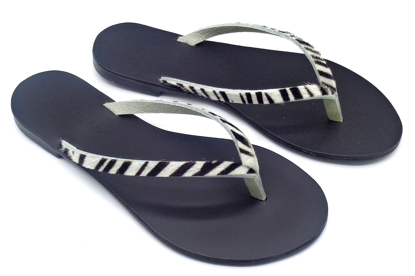 Ancientoo Flip Flops Apate