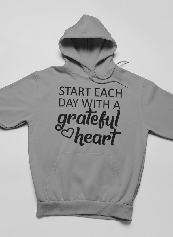 Comience cada día con una sudadera con capucha Grateful Heart: forro polar de alta calidad y peso meticulosamente elaborado