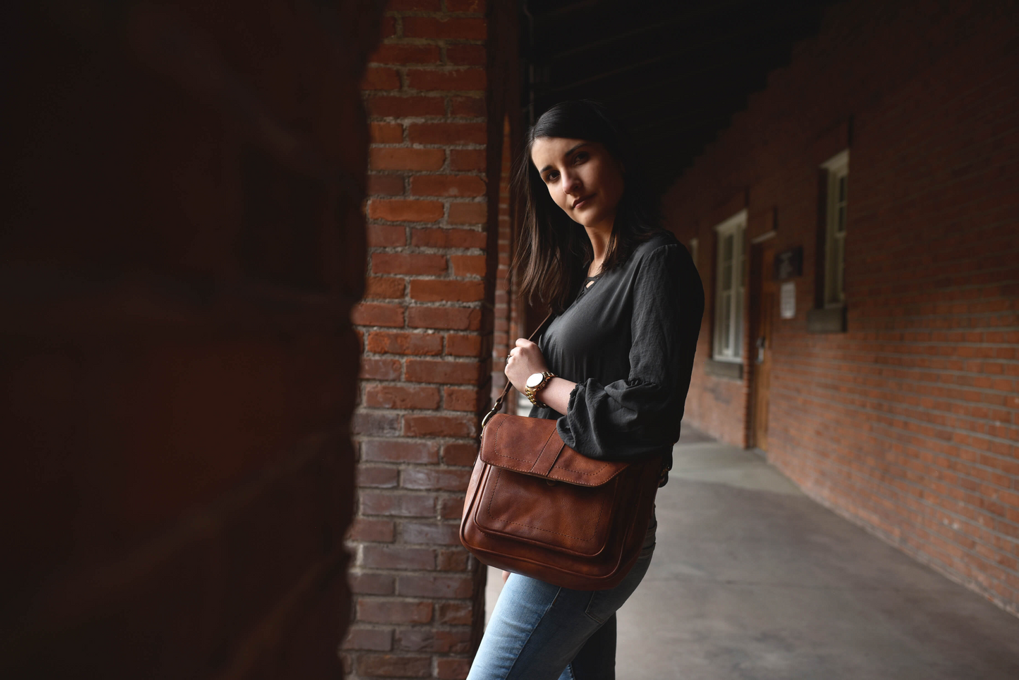 Bolso bandolera Journey de piel auténtica: elegancia y funcionalidad entrelazadas