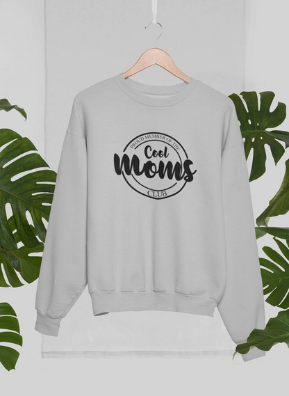 Sudadera Orgulloso miembro del Cool Moms Club: combinación definitiva de calidez y comodidad.