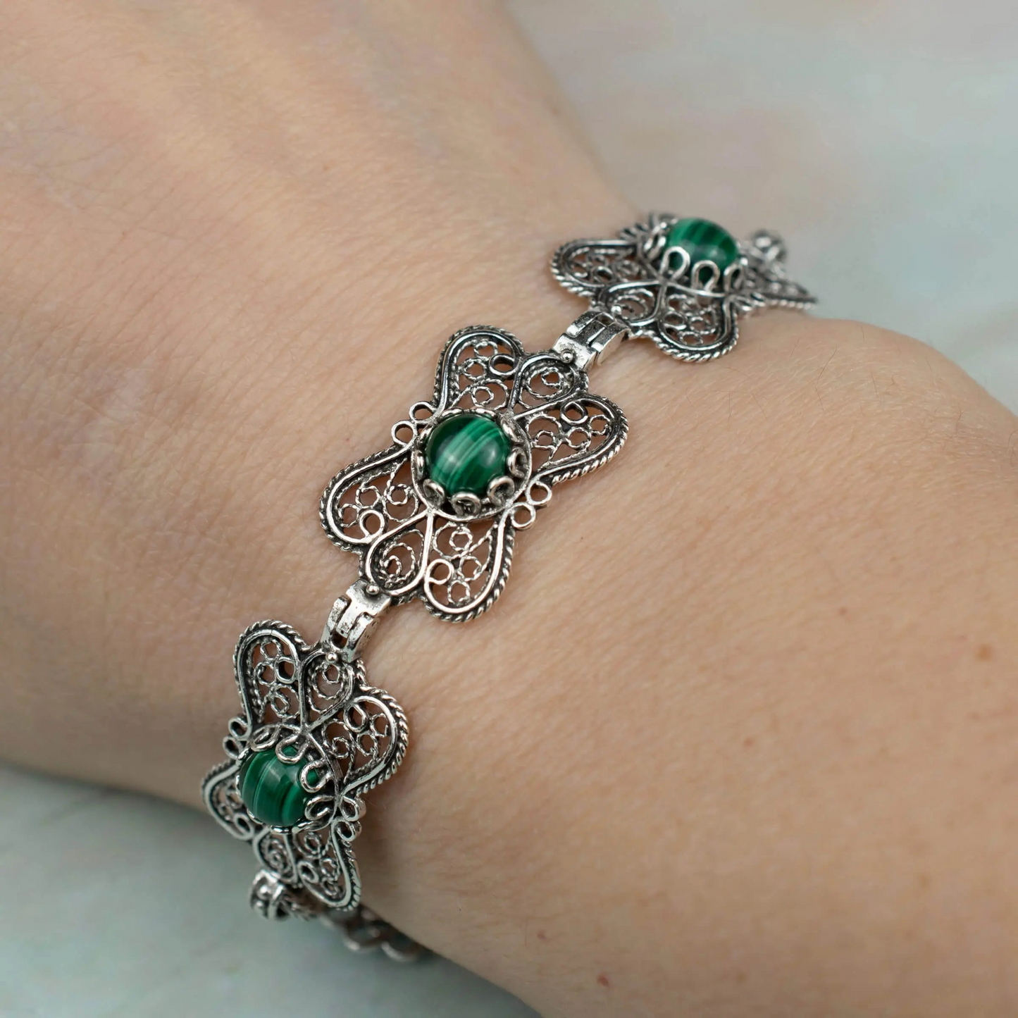 FiligranIst - Filigree Art Malachite Gemstone Women Butterfly Silver Link Bracelet