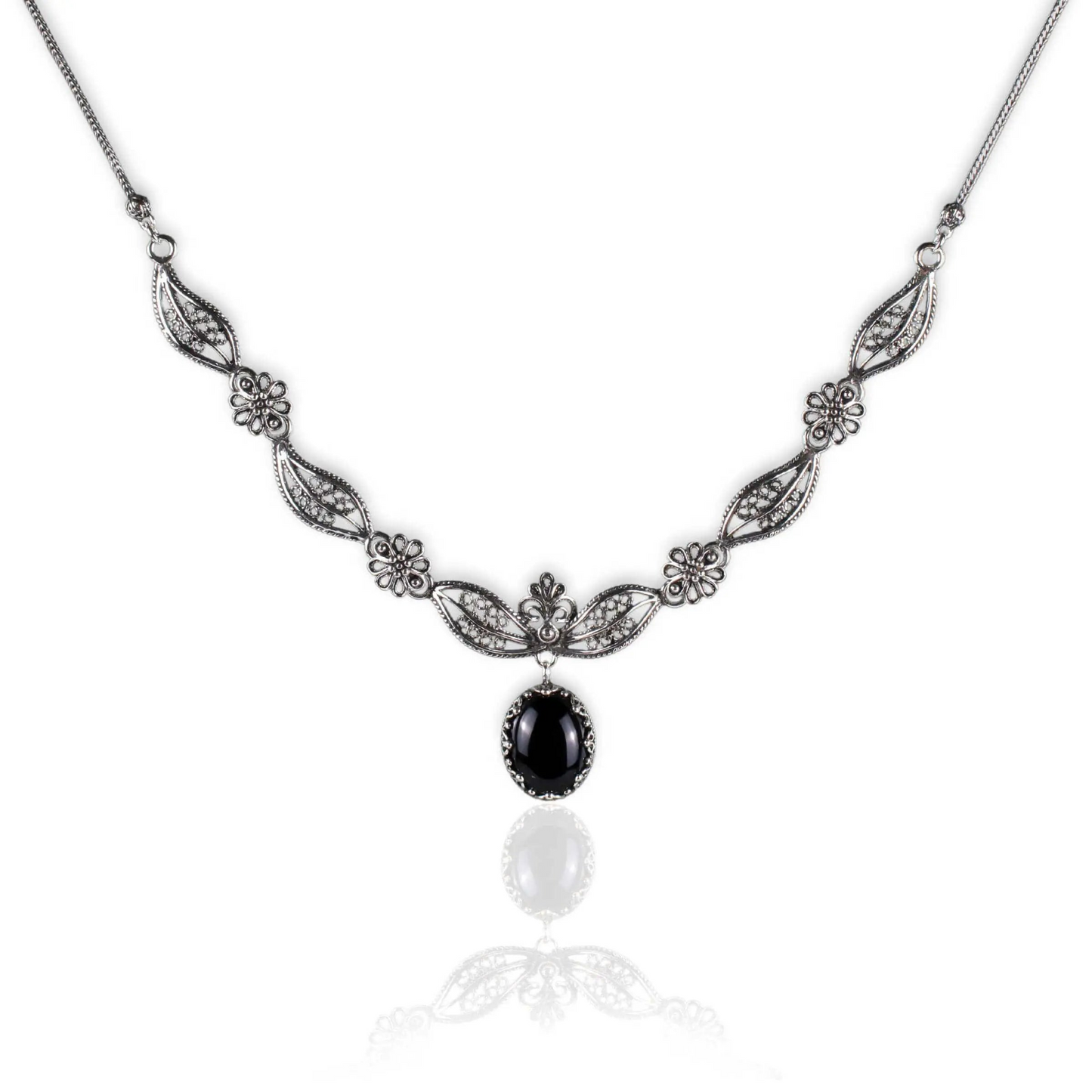 FiligranIst - Filigree Art Black Onyx Gemstone Silver Princess Necklace: An Emblem of Sophistication