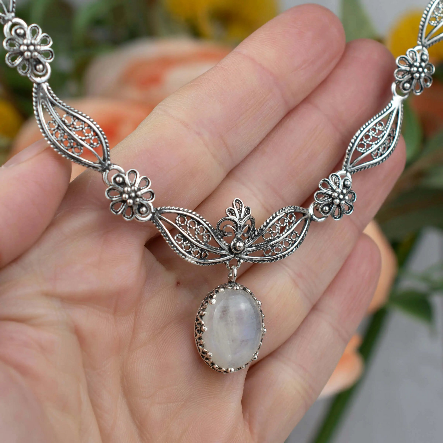 FiligranIst - Filigree Art Gray Moonstone Silver Princess Necklace