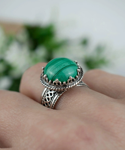 FiligranIst - Sterling Silver Malachite Filigree Cocktail Ring