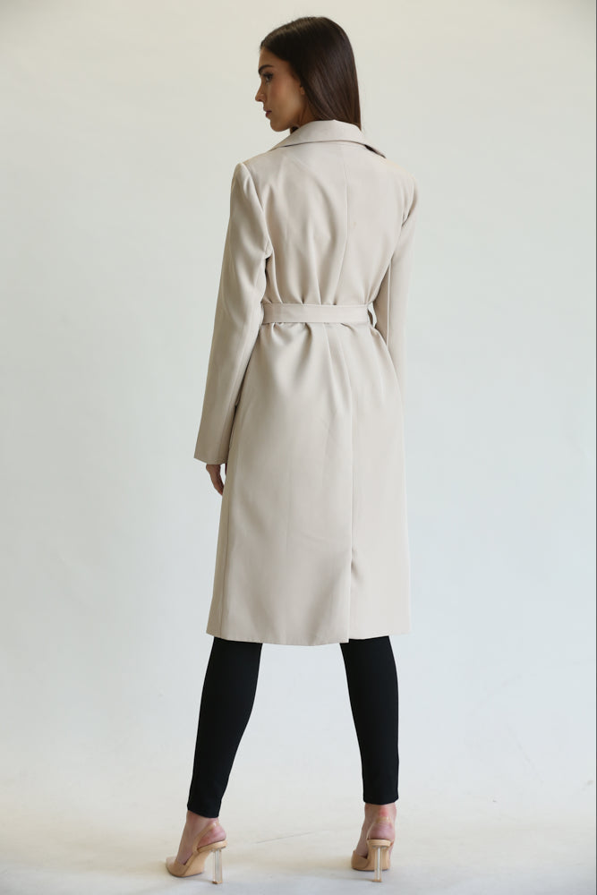 Eloise - Premium Lapel Winged Collar Coat