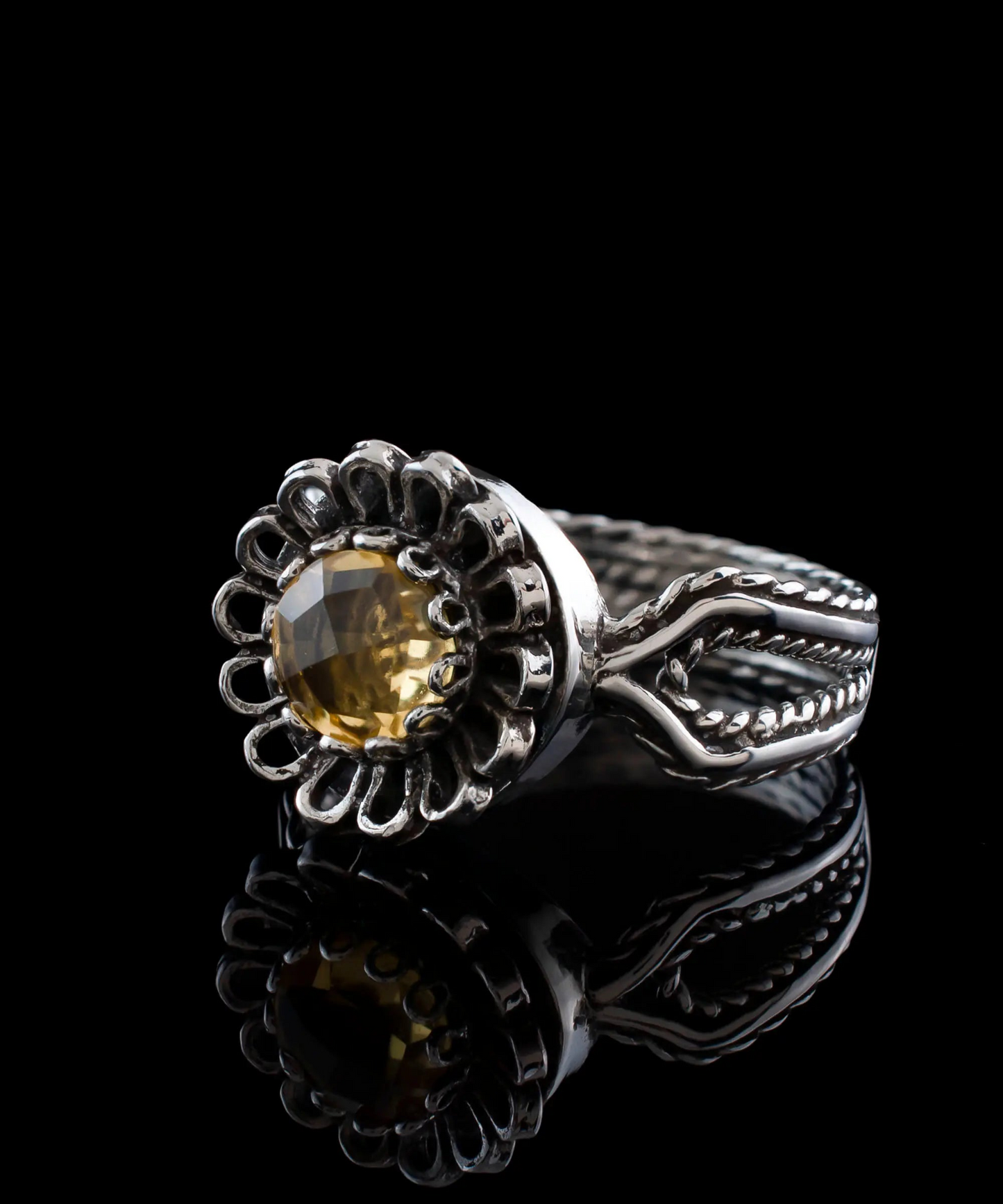 FiligranIst - Citrine Gemstone Lace Flower Sterling Silver Cocktail Ring