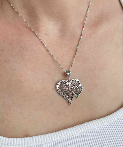 FiligranIst - Handcrafted Filigree Double Heart Silver Pendant Necklace