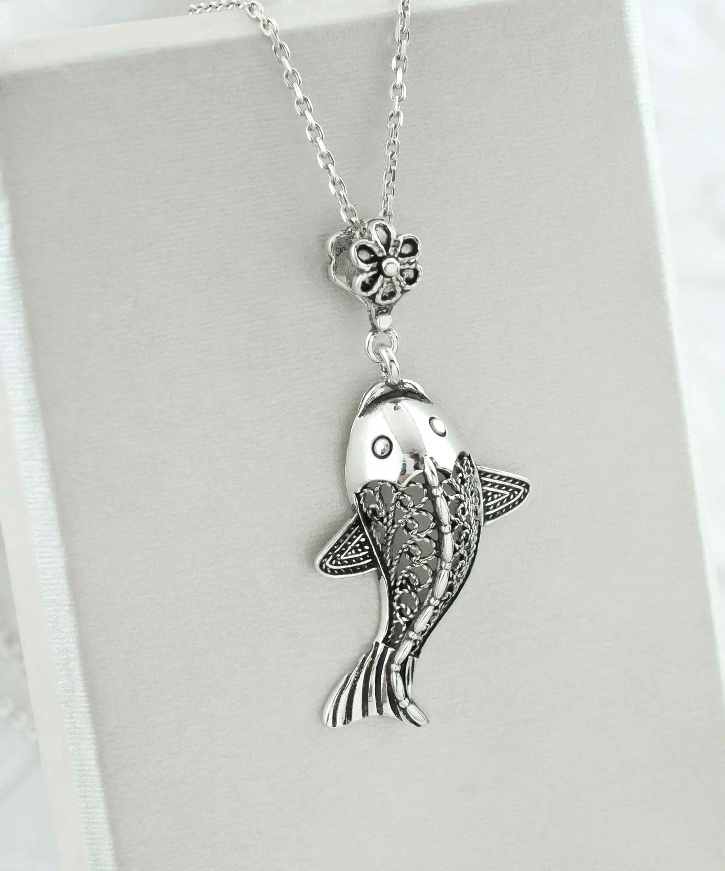 FiligranIst - Handcrafted Silver Filigree Fish Pendant Necklace