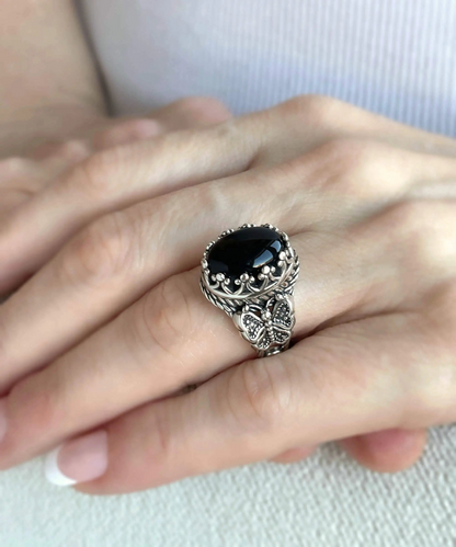 FiligranIst - Black Onyx Gemstone Filigree Butterfly Silver Statement Ring