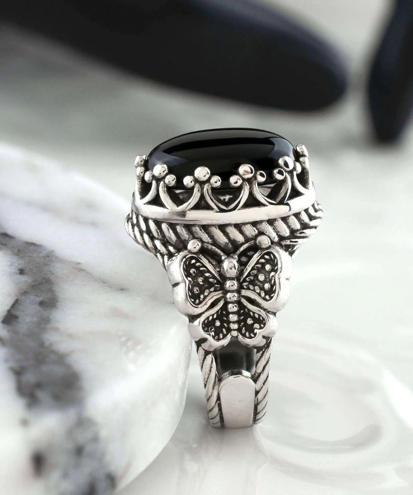 FiligranIst - Black Onyx Gemstone Filigree Butterfly Silver Statement Ring