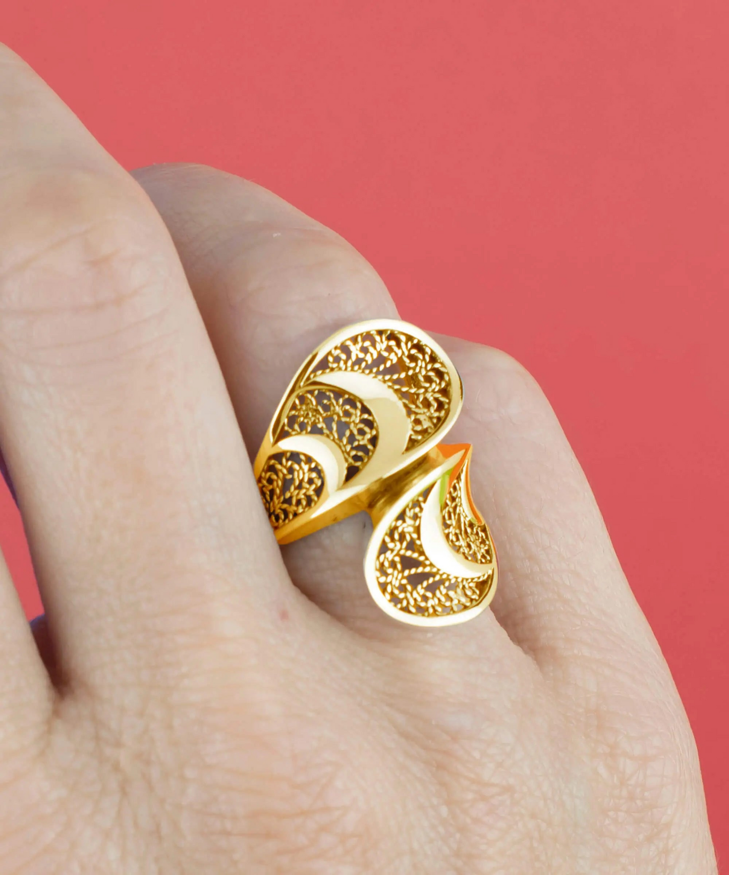 FiligranIst - Gold Plated Sterling Silver Filigree Art Women Twisted Bypass Cocktail Ring