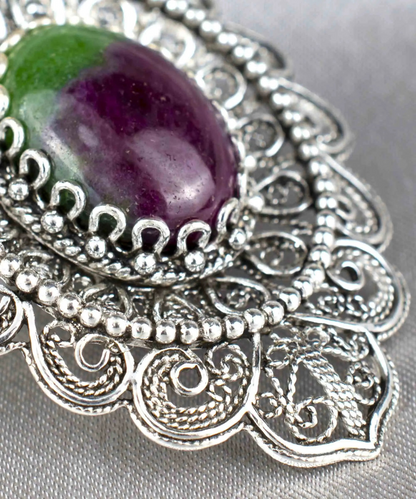 FiligranIst - Sterling Silver Filigree Art Ruby Zoisite Floral Oval Pendant Necklace