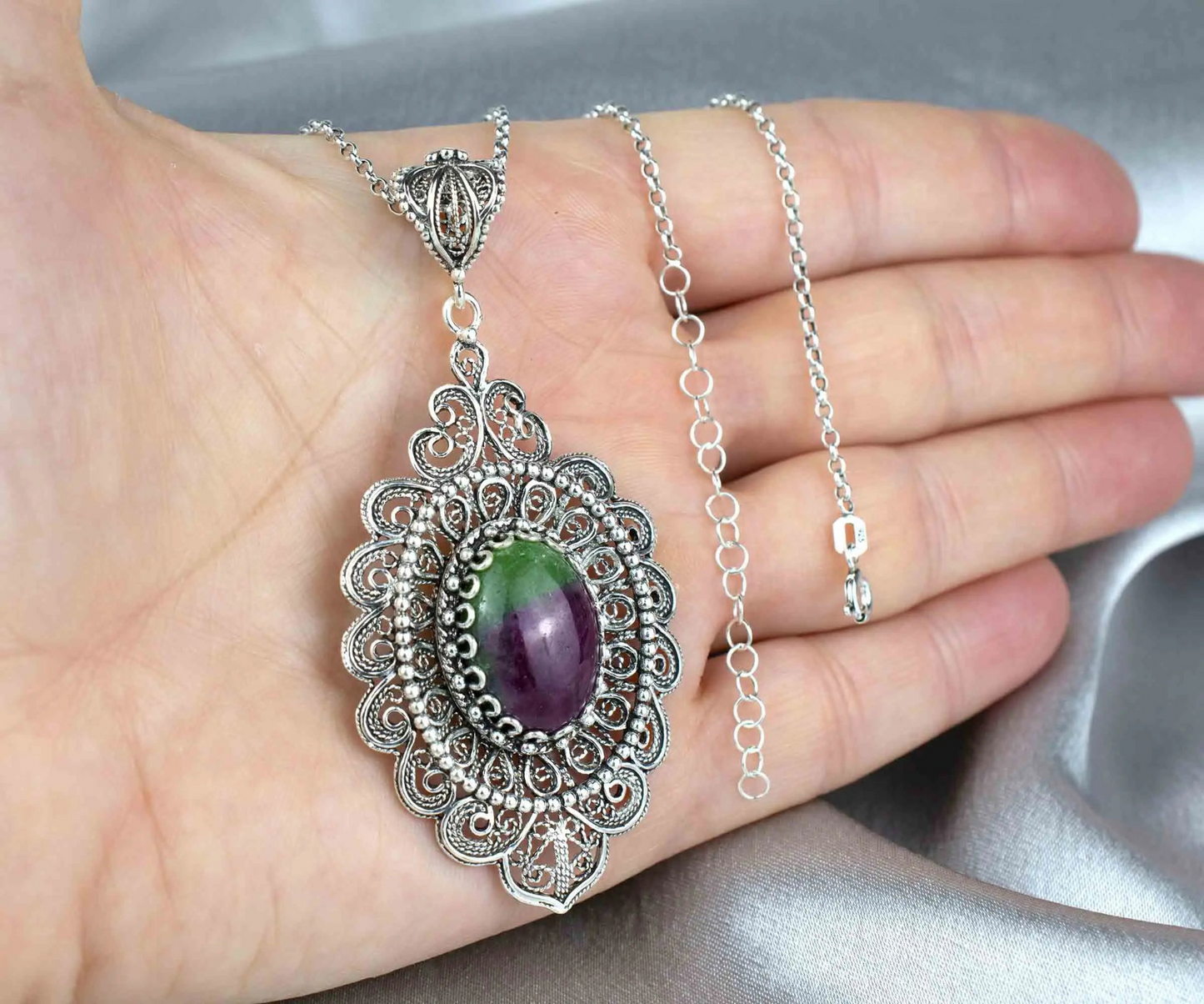 FiligranIst - Sterling Silver Filigree Art Ruby Zoisite Floral Oval Pendant Necklace