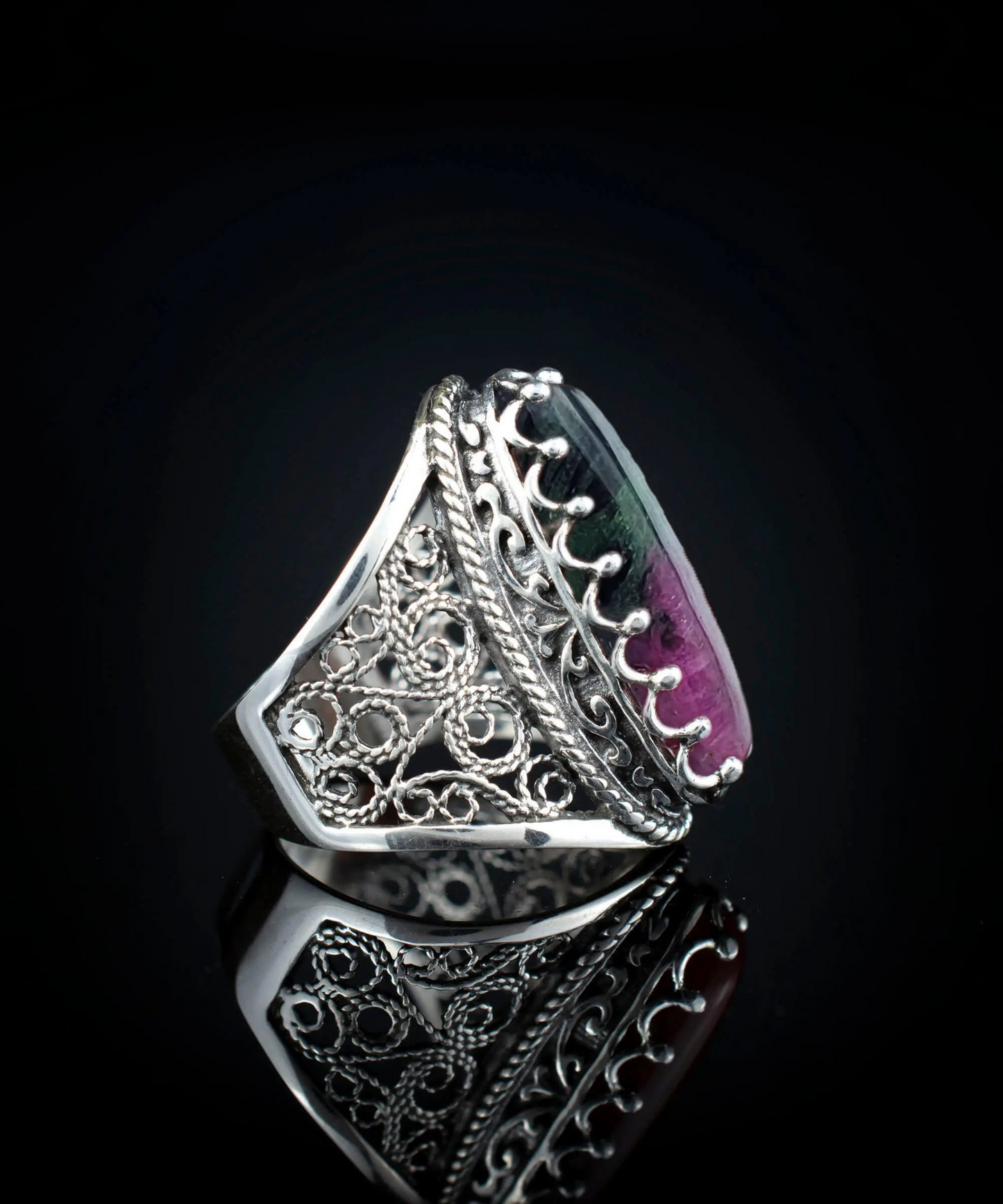 FiligranIst - Ruby Zoisite Gemstone Silver Long Statement Ring