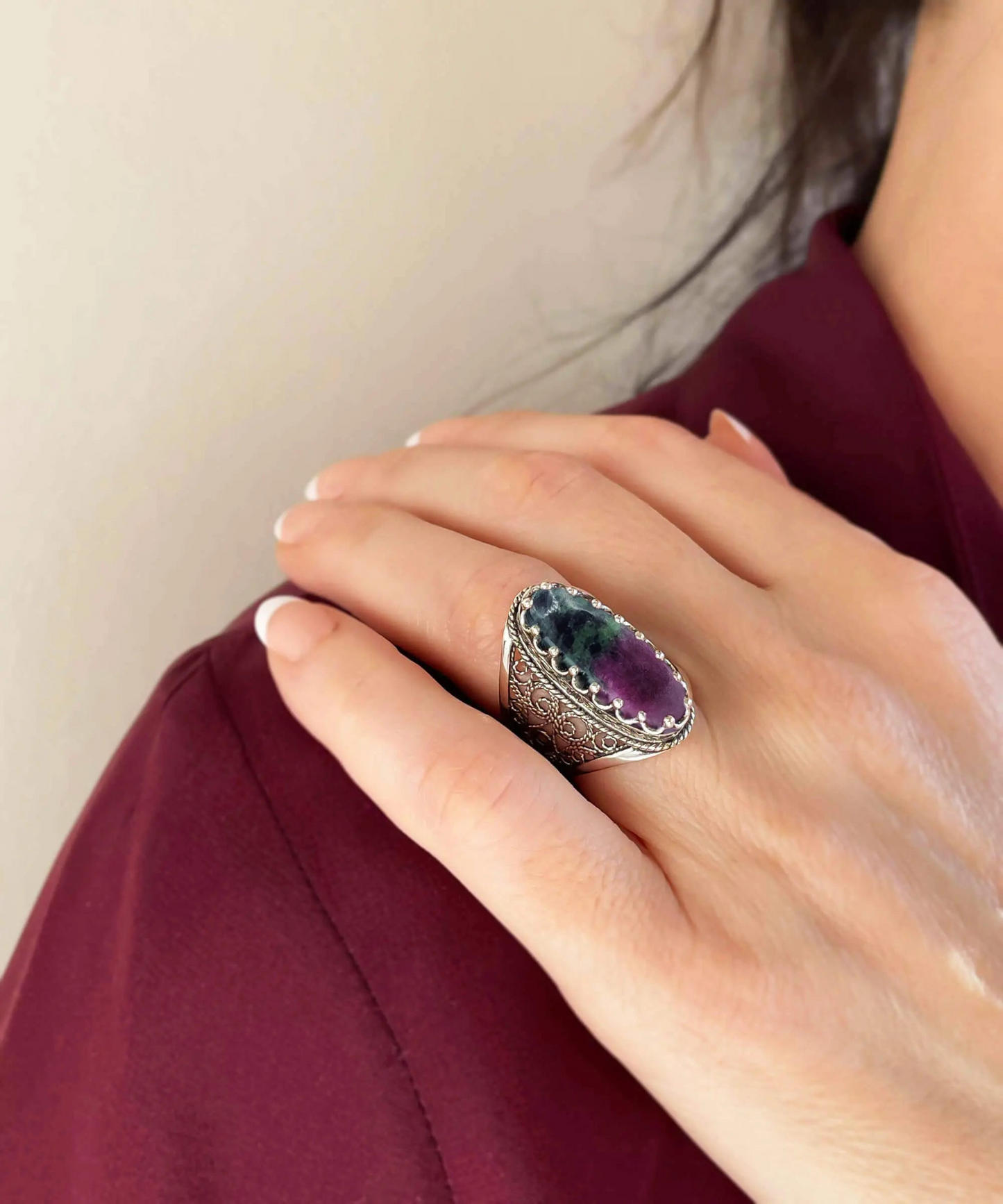 FiligranIst - Ruby Zoisite Gemstone Silver Long Statement Ring