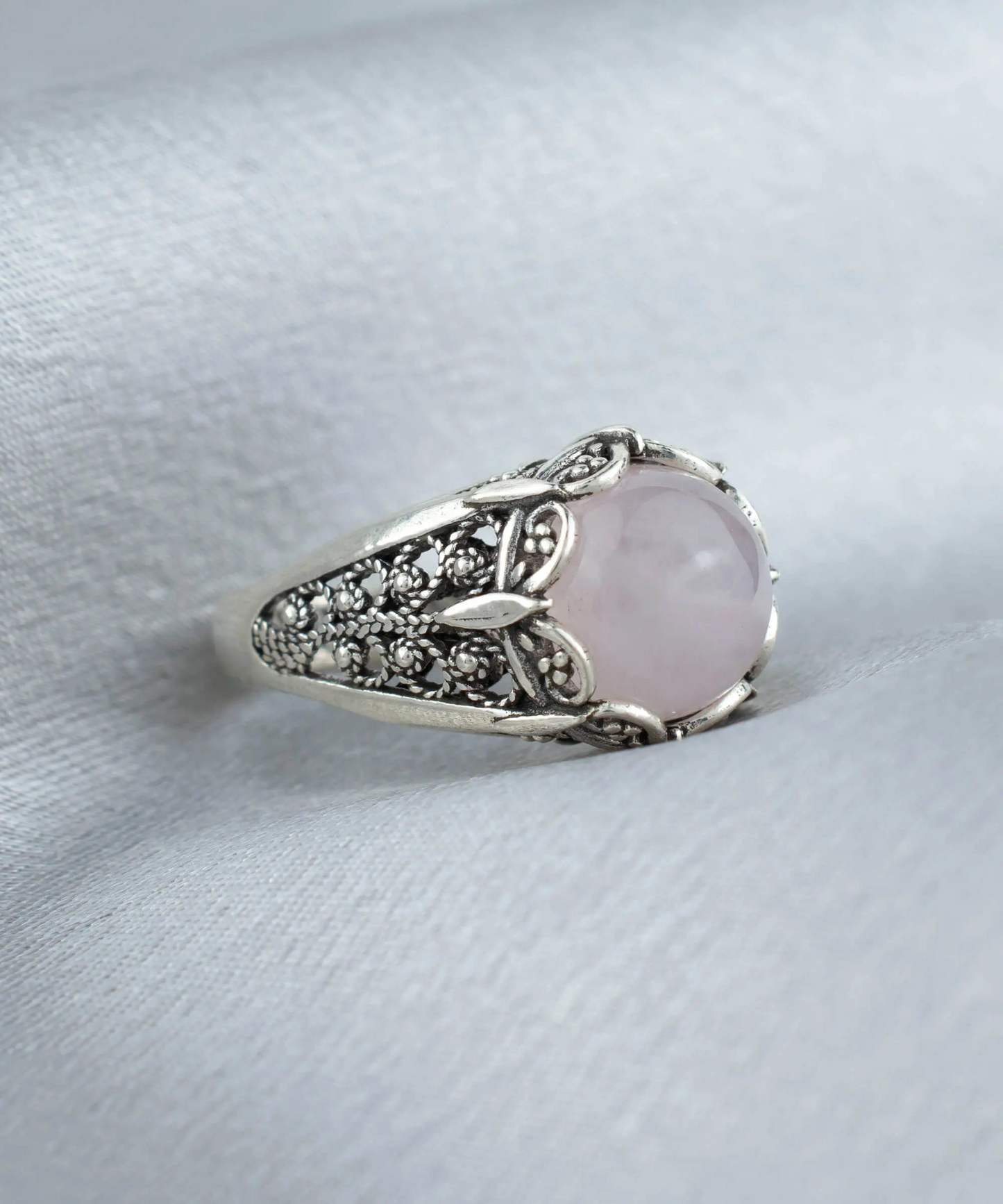 FiligranIst - Handmade Silver Filigree Rose Quartz Cocktail Ring