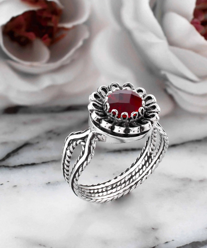 FiligranIst - Ruby Quartz Sterling Silver Lace Flower Cocktail Ring