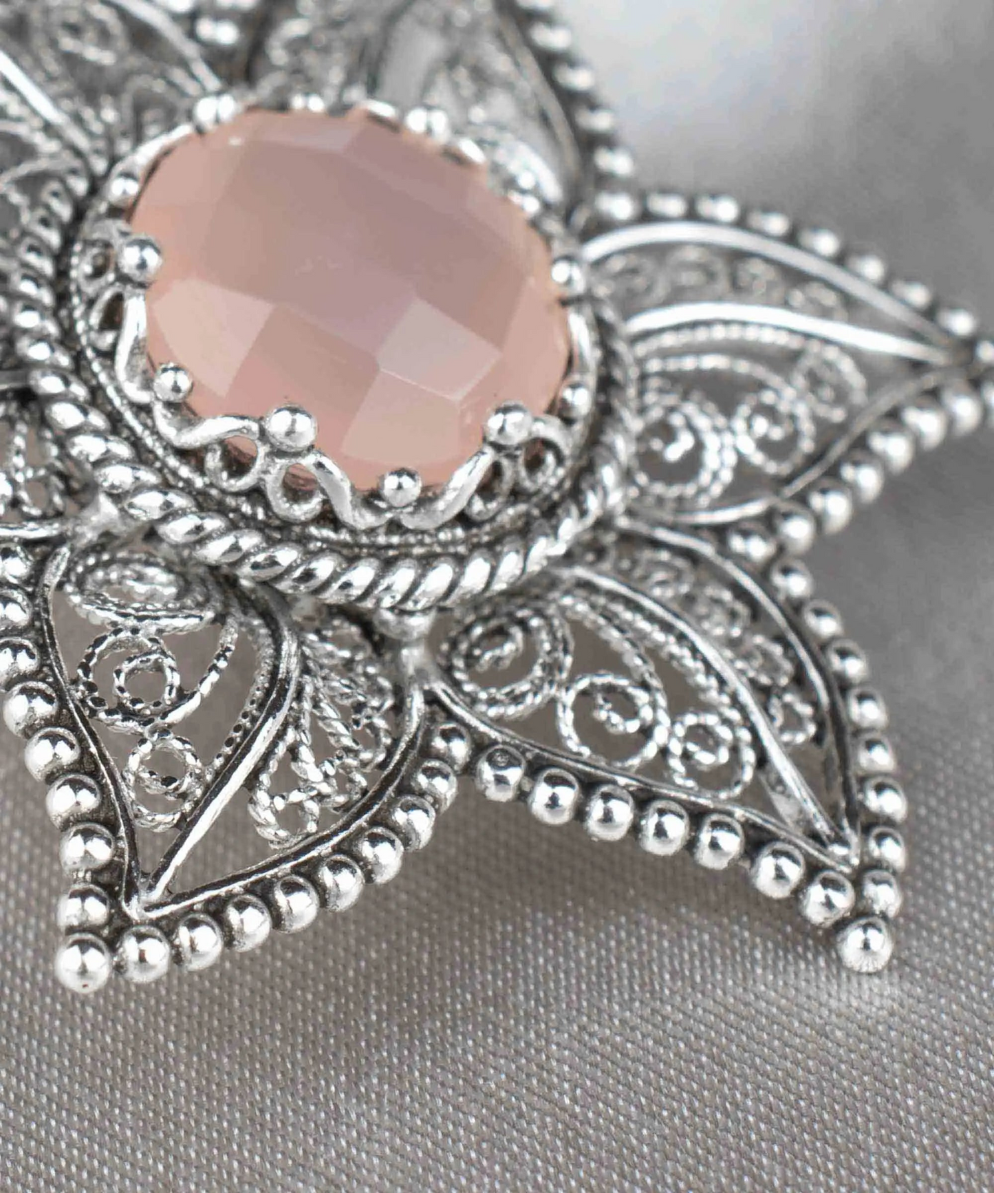 FiligranIst - Sterling Silver Filigree Art Pink Chalcedony Star Design Pendant Necklace