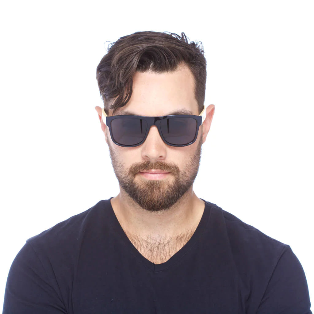 Regalos para hombres: gafas de sol deportivas de bambú: donde la moda se une a la funcionalidad