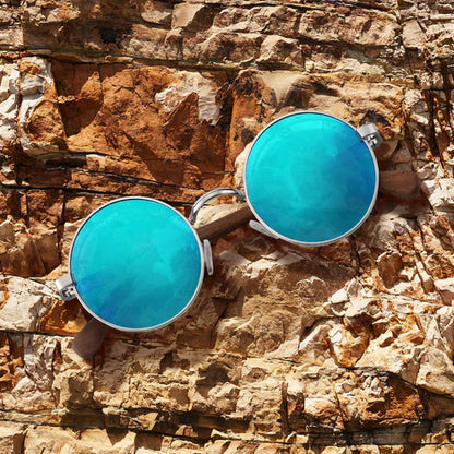 Regalos para hombres: las gafas de sol Lennon Ice Blue: un giro genial en el estilo retro