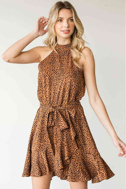 Vestido sin mangas con cinturón de leopardo de tamaño completo de First Love