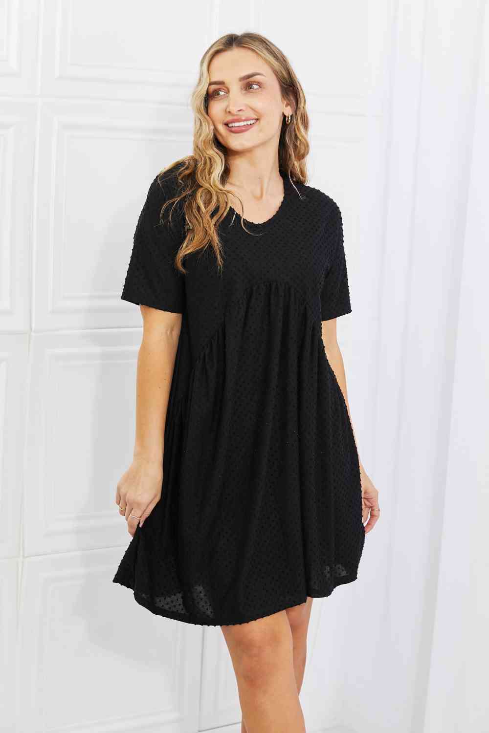 BOMBOM Vestido informal de lunares suizos Another Day en negro