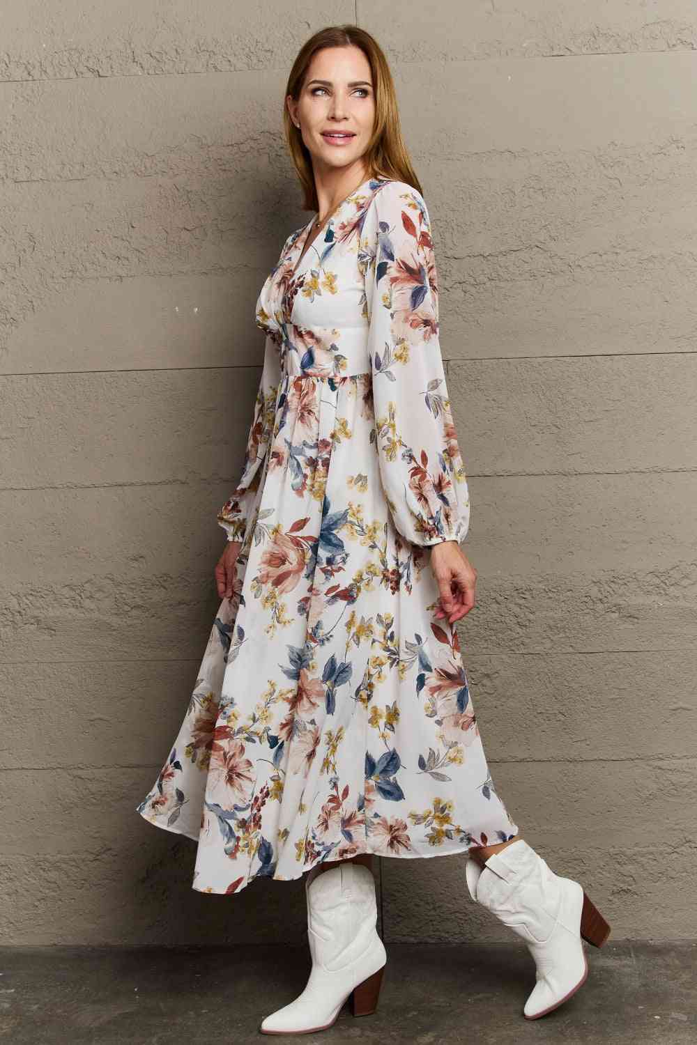 Vestido midi floral de gasa Good Day de OneTheLand