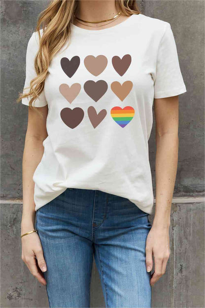 Camiseta de algodón con gráfico de corazón de tamaño completo de Simply Love