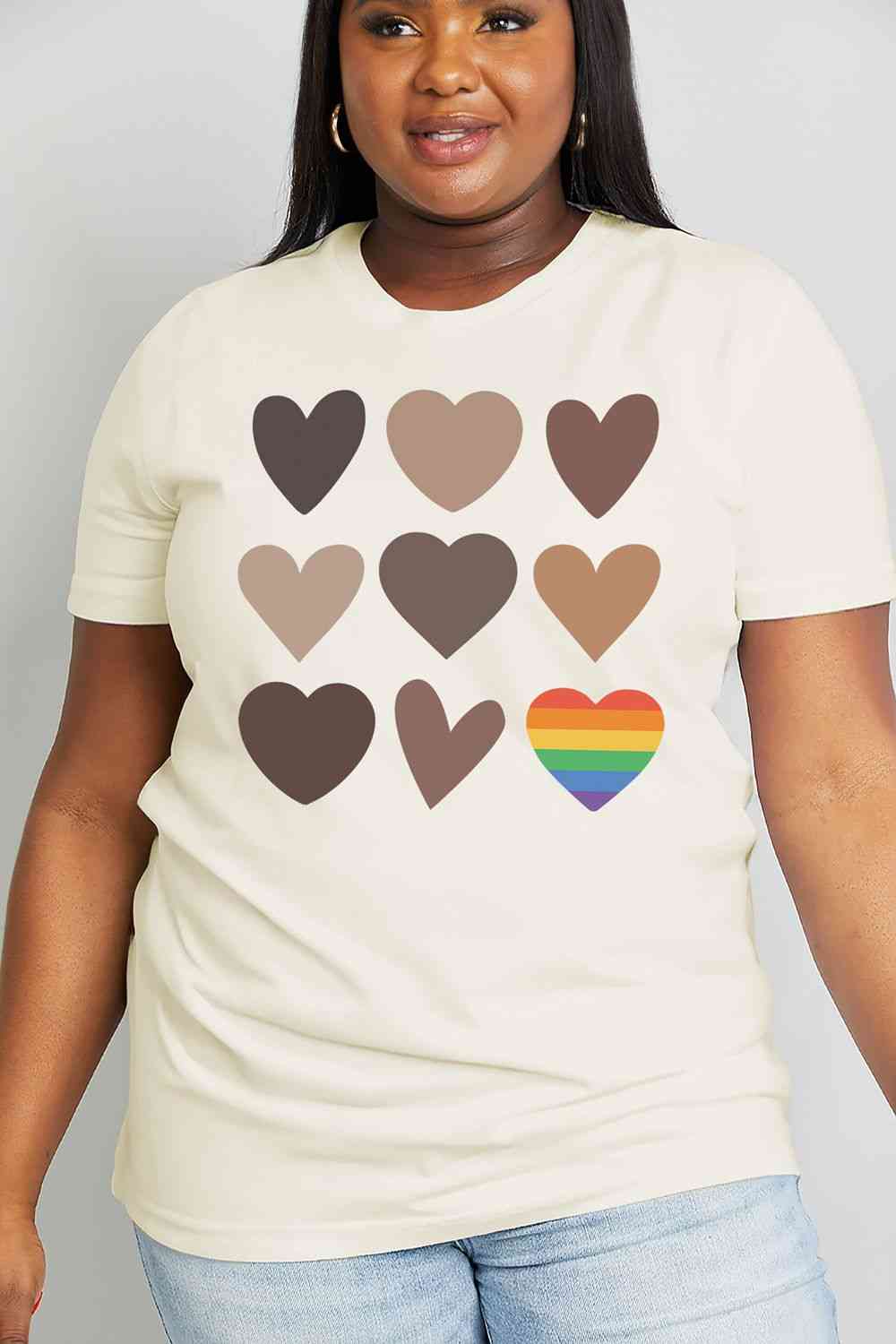 Camiseta de algodón con gráfico de corazón de tamaño completo de Simply Love