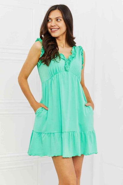 Minivestido con volantes de tamaño completo Minty Fresh de Culture Code