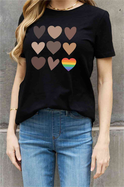 Camiseta de algodón con gráfico de corazón de tamaño completo de Simply Love