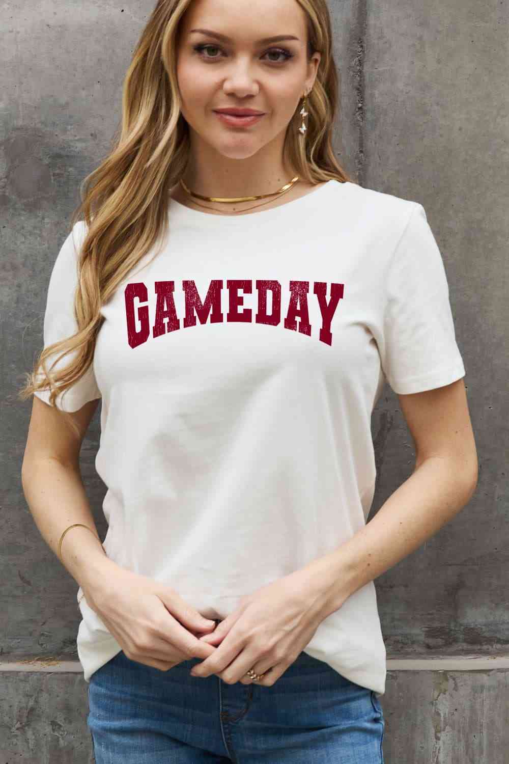 Camiseta de algodón con gráfico GAMEDAY de tamaño completo de Simply Love