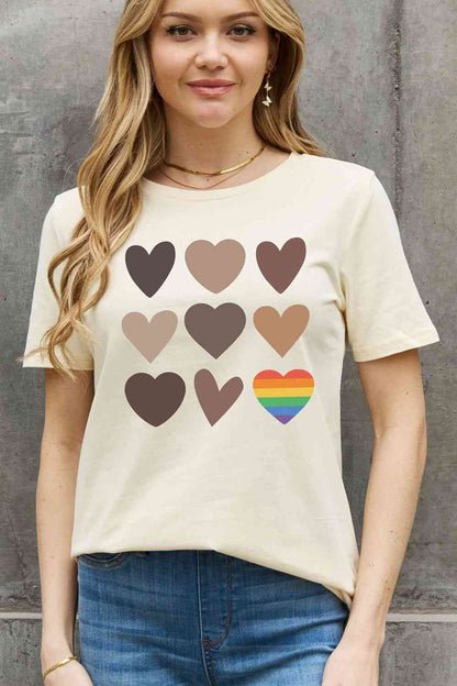 Camiseta de algodón con gráfico de corazón de tamaño completo de Simply Love